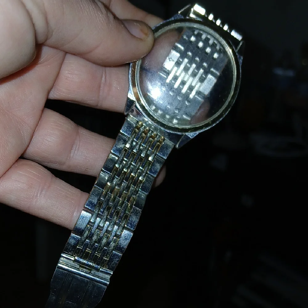 Timex Silver and Gold Smartwatch Case with Minimalist Design